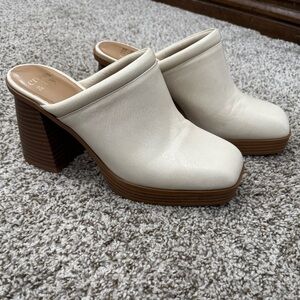 Crown & Ivy Cream Block Heel Mules